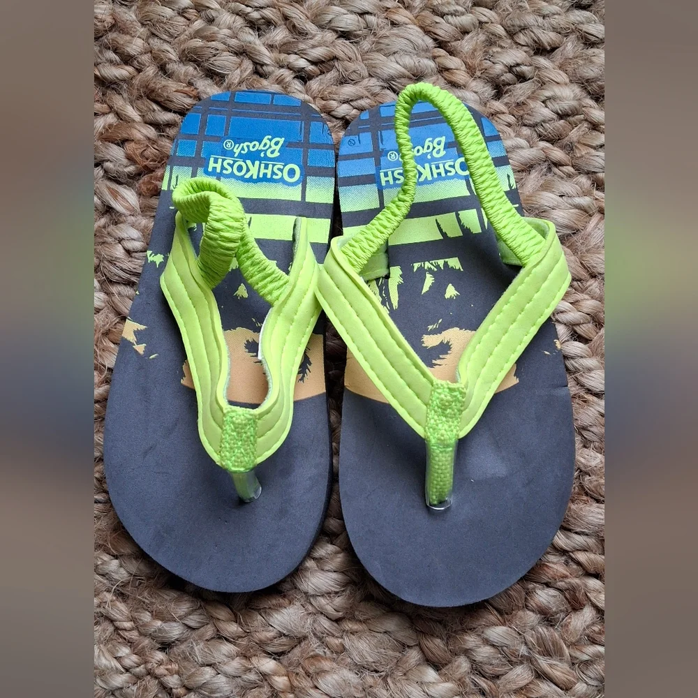 OshKosh B'gosh Kids Flip Flops - Neon Green and Black Toddler Sz 7/8 Summer